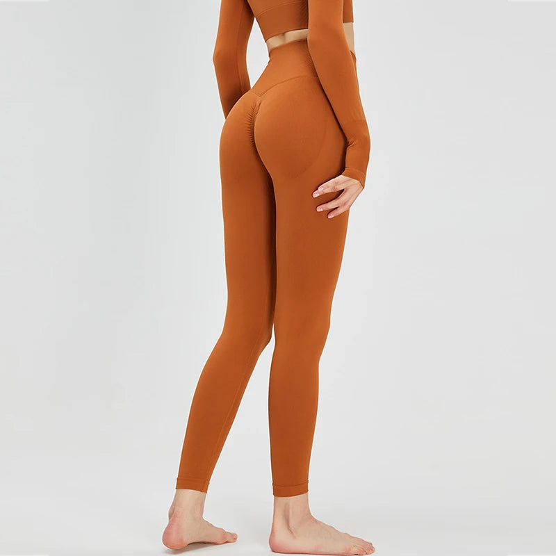 Achieve a sculpted silhouette in our Scrunch Booty Leggings. Designed for comfort and style, these leggings enhance your natural curves.