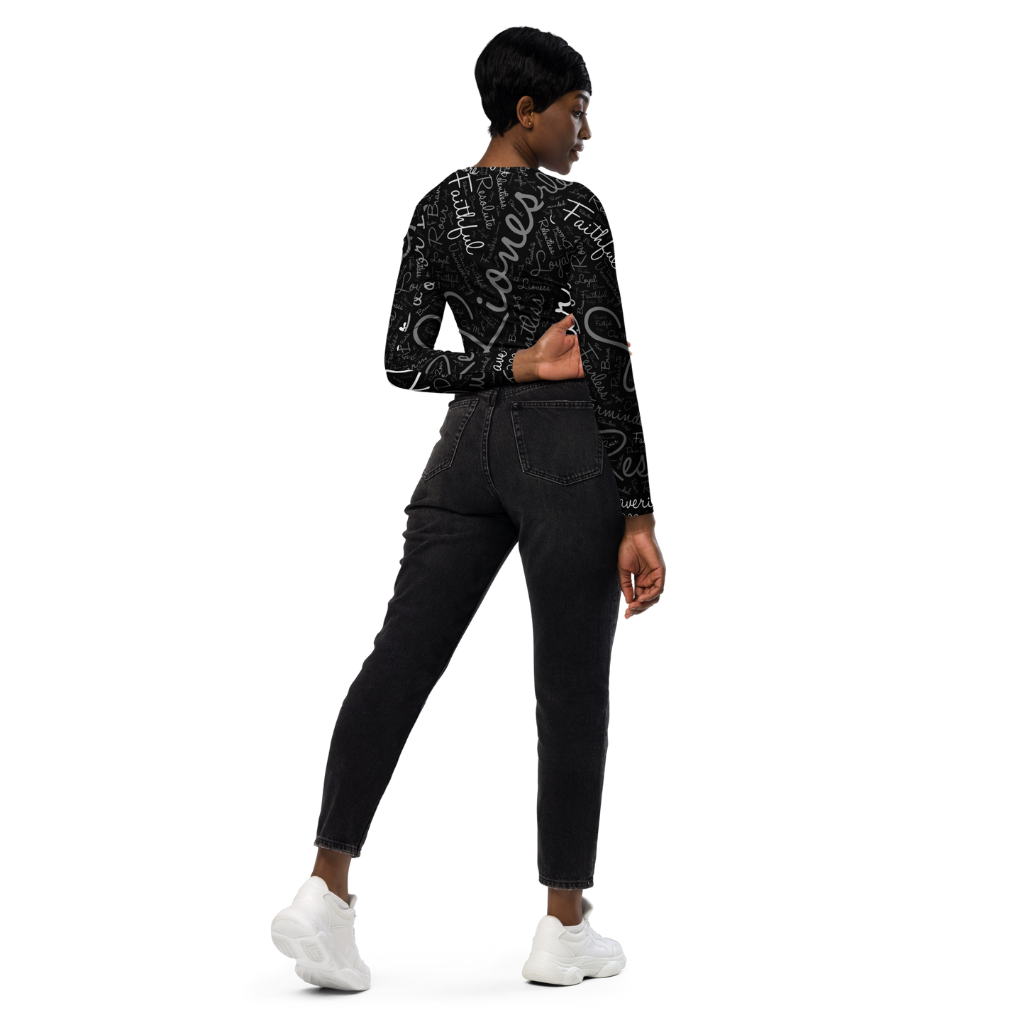 Lioness Elegance: Fitted Long-Sleeve Crop Top for Confident Style